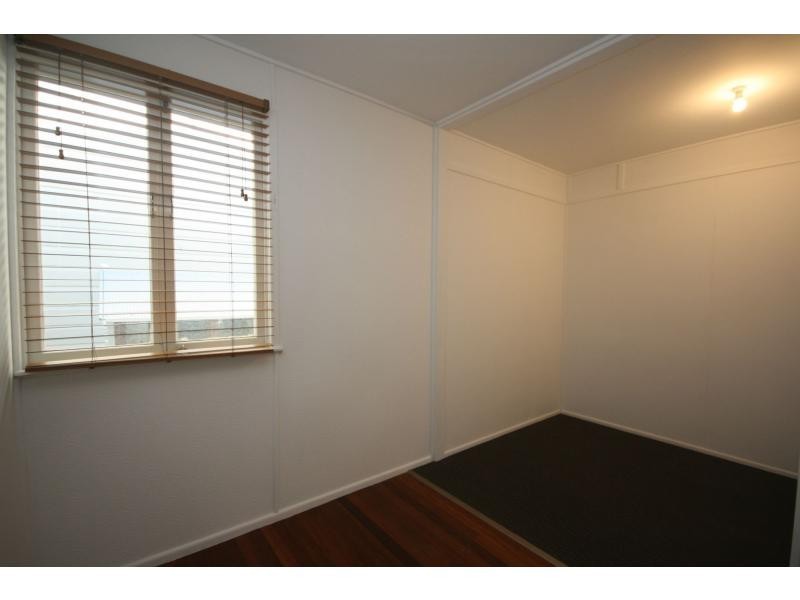 34 Bradley Road, Clontarf QLD 4019
