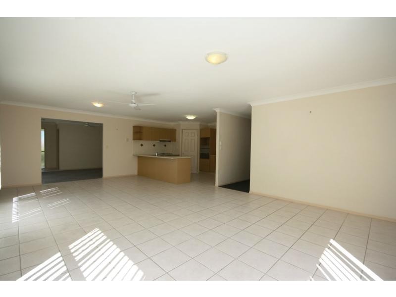 11 Vine Court, Kippa-ring QLD 4021