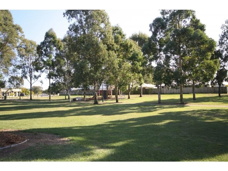 11 Vine Court, Kippa-ring QLD 4021