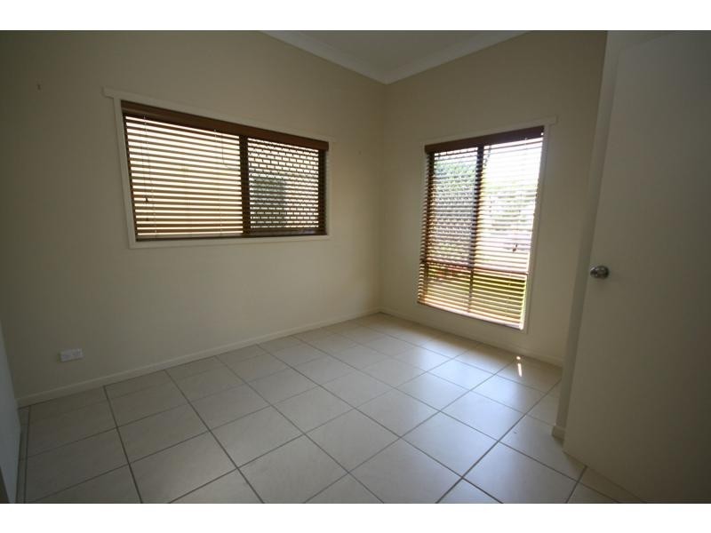 77 Dover Road, Margate QLD 4019