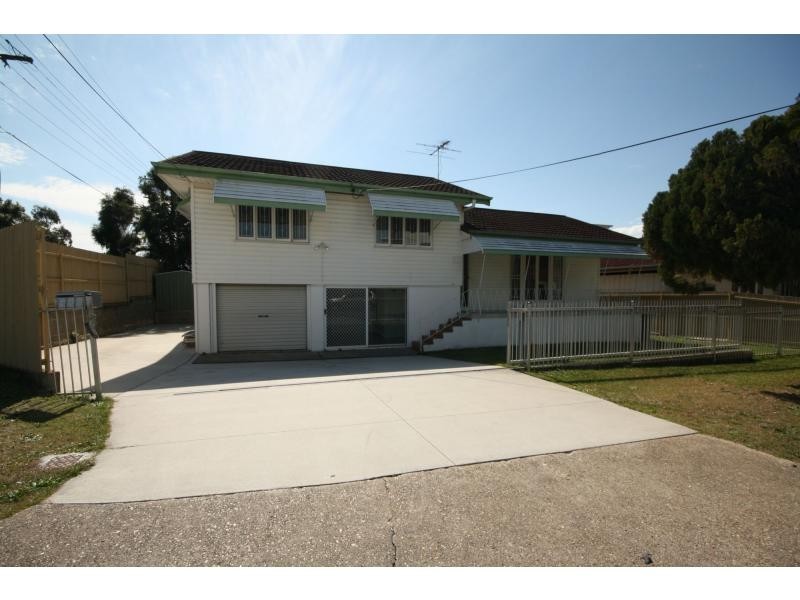 20 Jeffrey Street, Redcliffe QLD 4020