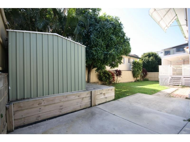 20 Jeffrey Street, Redcliffe QLD 4020