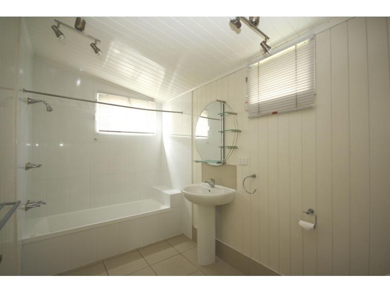61 Drouyn Street, Deagon QLD 4017
