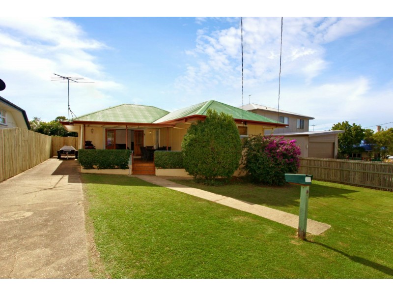 16 Welch Street, Clontarf QLD 4019