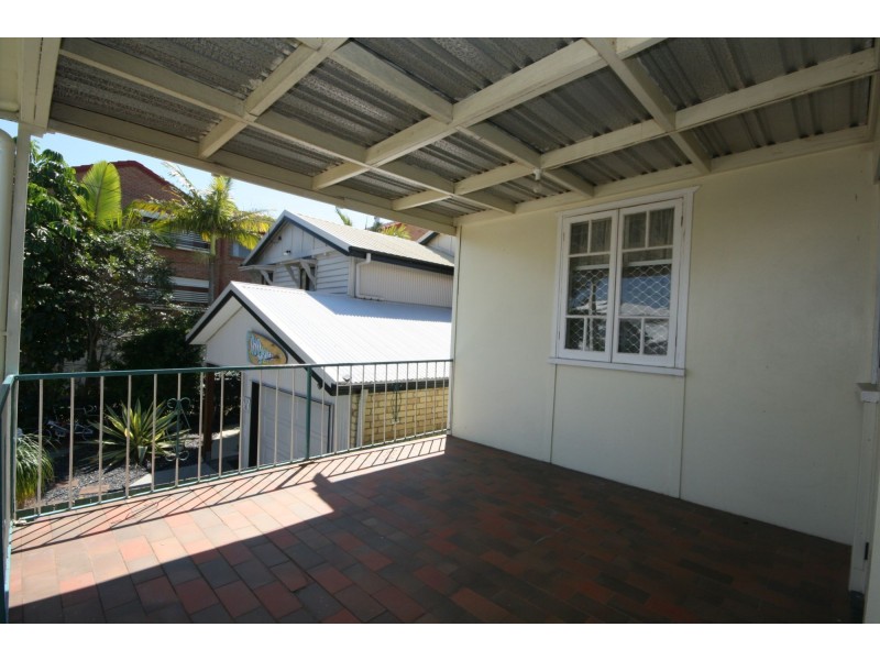 158 Prince Edward Parade, Scarborough QLD 4020