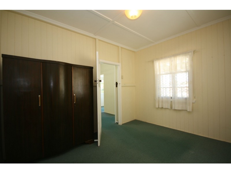 158 Prince Edward Parade, Scarborough QLD 4020