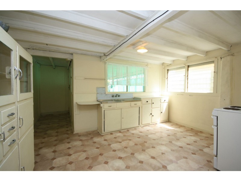 158 Prince Edward Parade, Scarborough QLD 4020