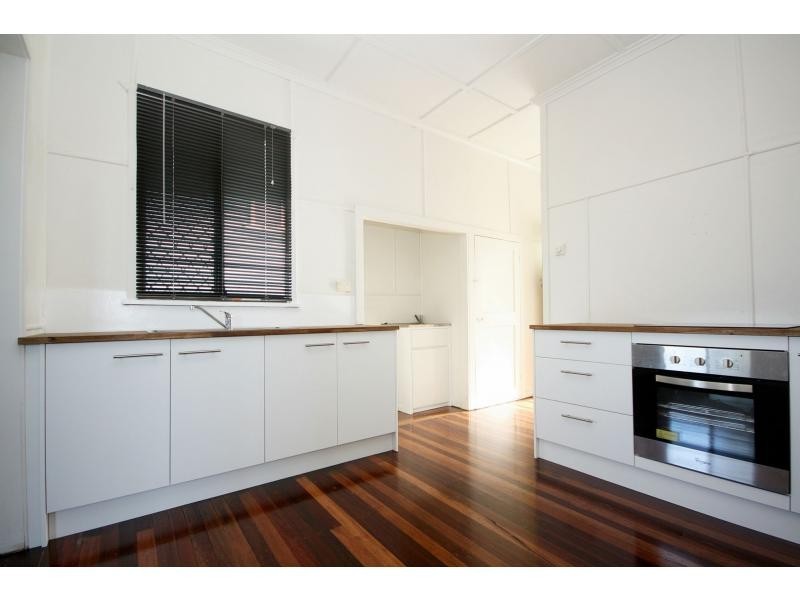 347 Oxley Avenue, Margate QLD 4019