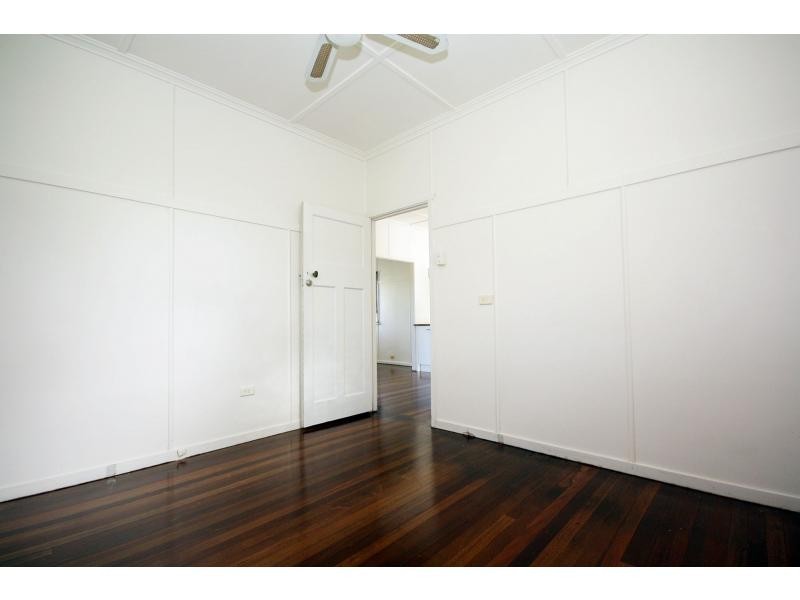 347 Oxley Avenue, Margate QLD 4019