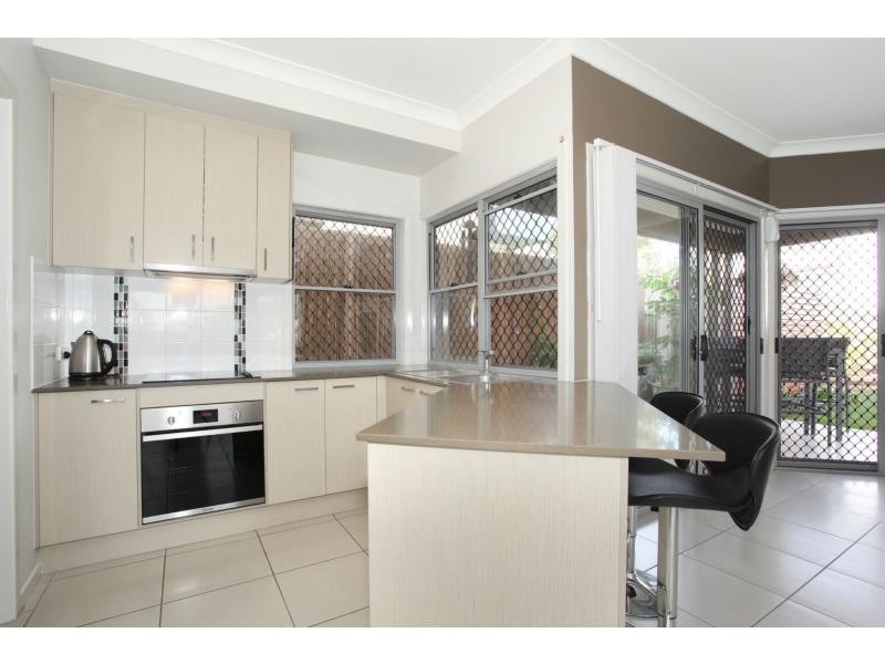 38a Maryborough Terrace, Scarborough QLD 4020