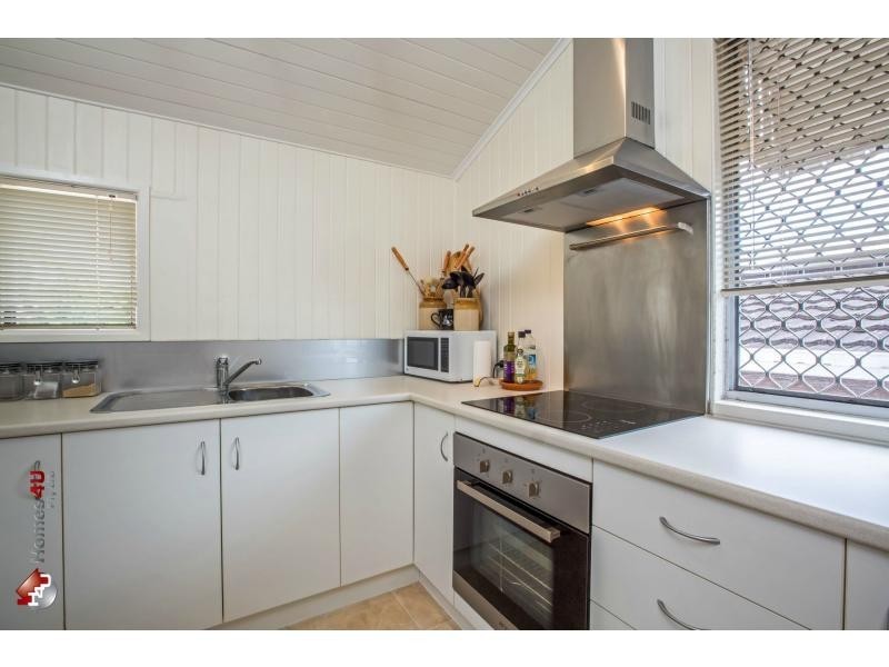 25 Kate Street, Woody Point QLD 4019