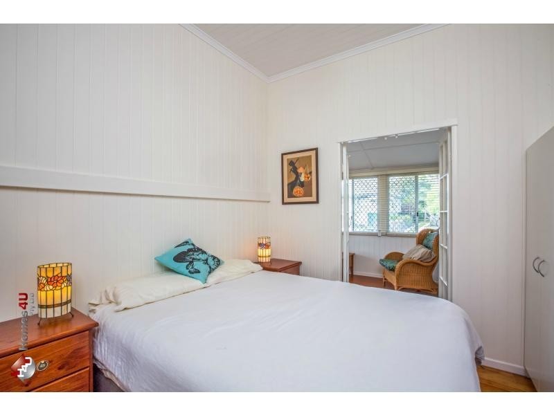 25 Kate Street, Woody Point QLD 4019