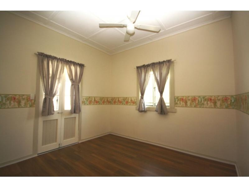 14 McCulloch Avenue, Margate QLD 4019