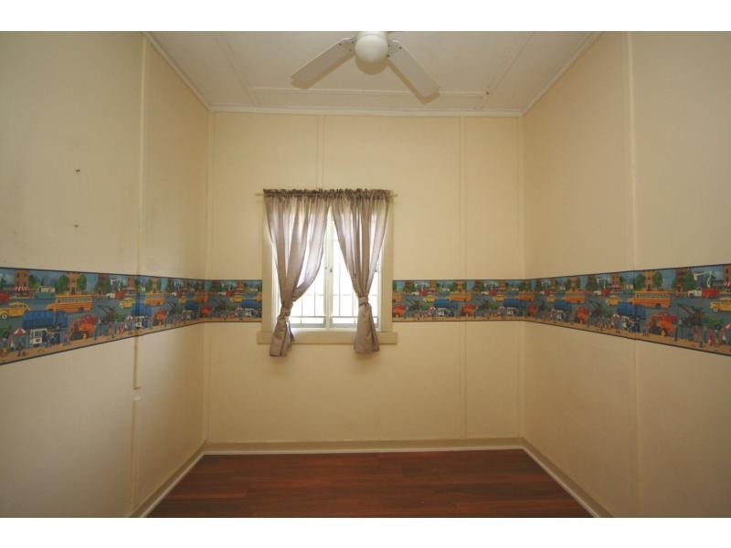 14 McCulloch Avenue, Margate QLD 4019