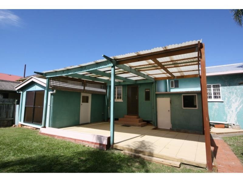 14 McCulloch Avenue, Margate QLD 4019