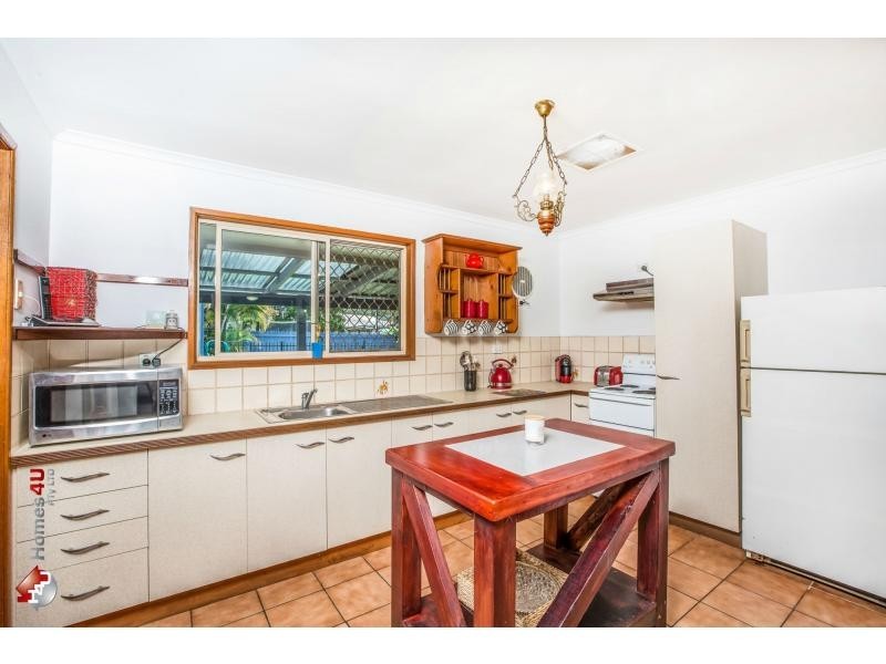 35 Dawn Street, Deception Bay QLD 4508