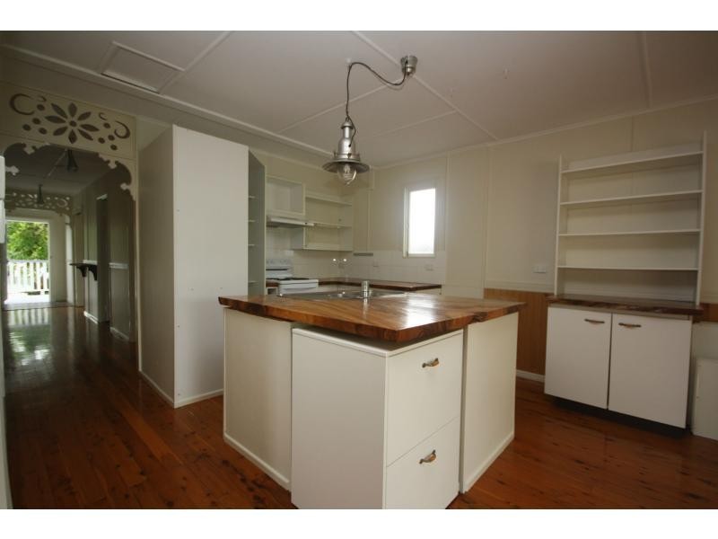 14 Reedy Street, Redcliffe QLD 4020