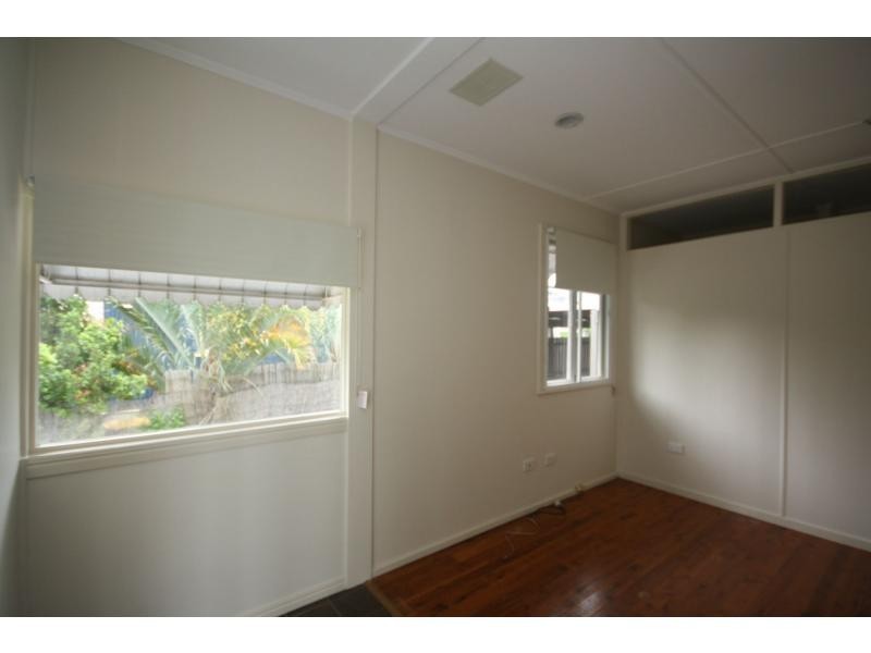 14 Reedy Street, Redcliffe QLD 4020