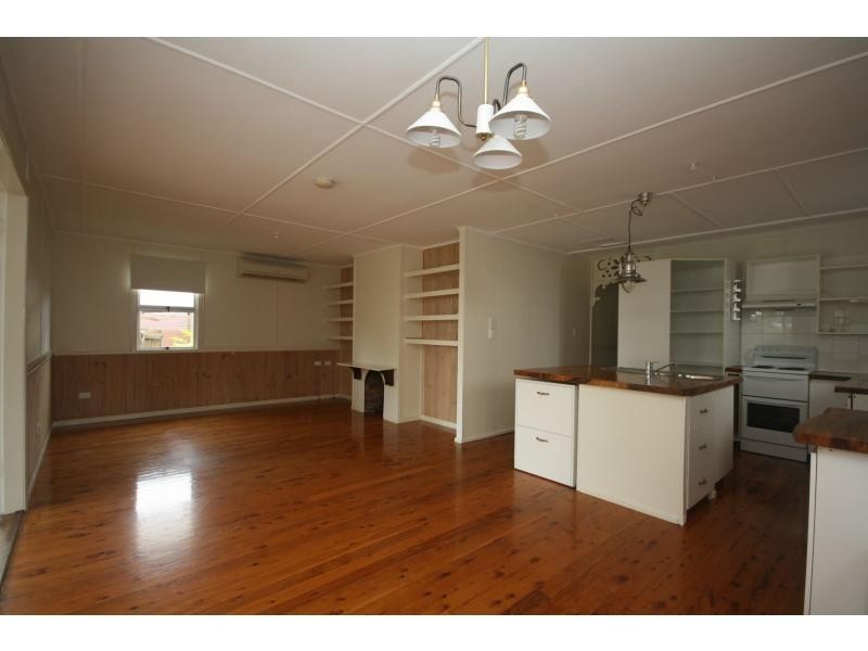 14 Reedy Street, Redcliffe QLD 4020