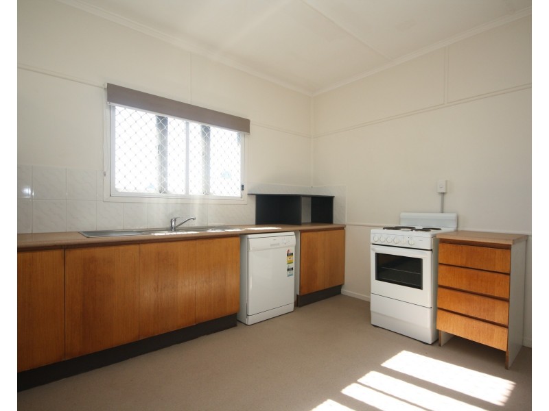 78 Plume Street, Redcliffe QLD 4020