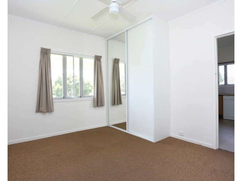 78 Plume Street, Redcliffe QLD 4020
