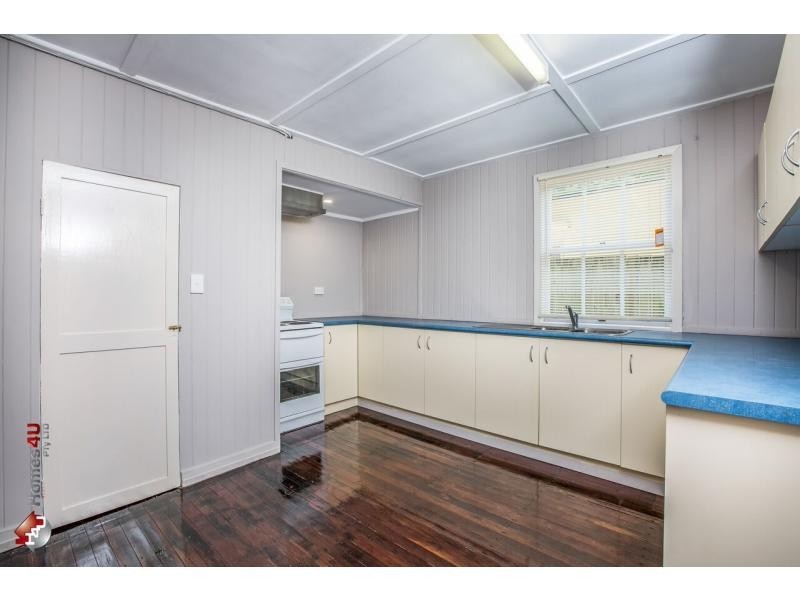 6 Louis Street, Redcliffe QLD 4020
