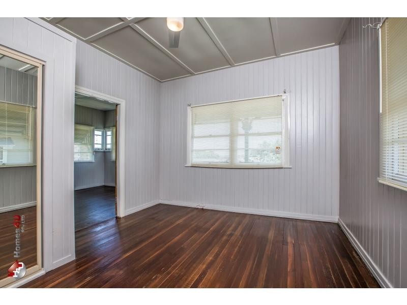 6 Louis Street, Redcliffe QLD 4020