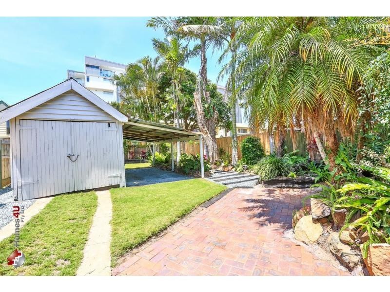 6 Louis Street, Redcliffe QLD 4020