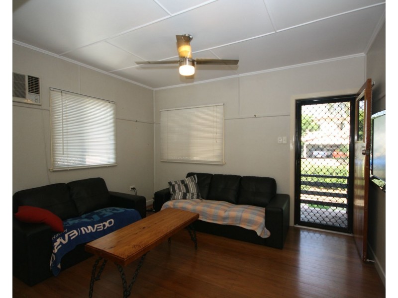 35 Yacht Street, Clontarf QLD 4019