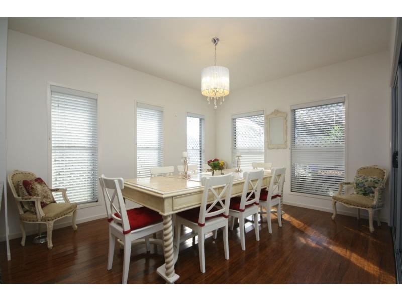 4 Harriet Street, Clontarf QLD 4019