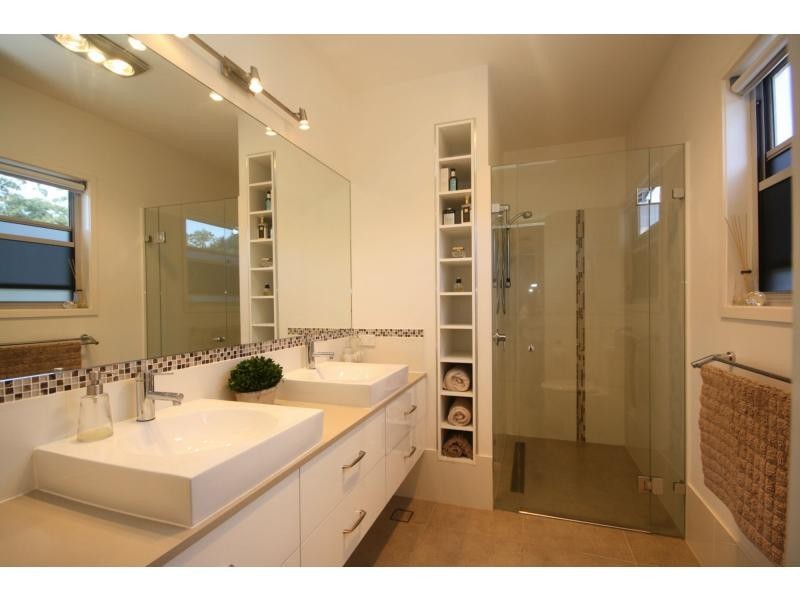 4 Harriet Street, Clontarf QLD 4019