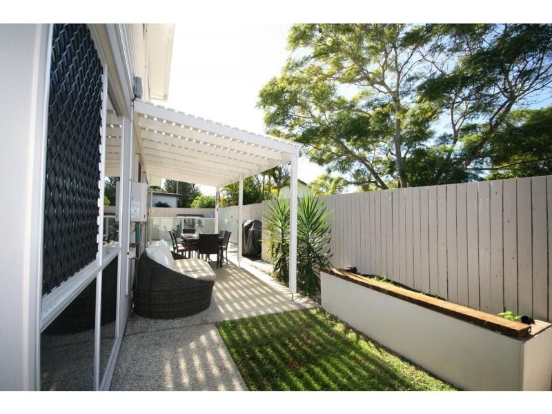 4 Harriet Street, Clontarf QLD 4019