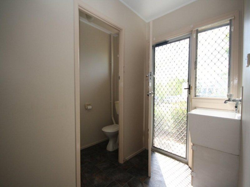 Unit 2/120 John Street, Redcliffe QLD 4020
