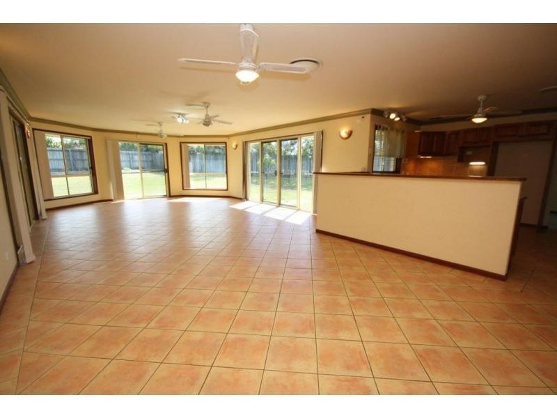 38 Parsons Boulevard, Deception Bay QLD 4508