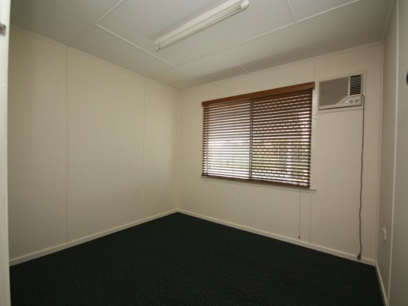 13 Knights Terrace, Margate QLD 4019