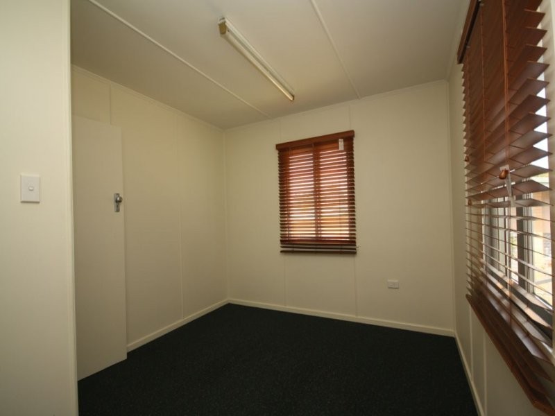 13 Knights Terrace, Margate QLD 4019