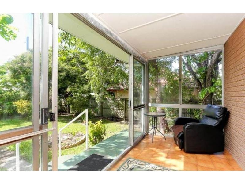 143 Oxley Avenue, Woody Point QLD 4019