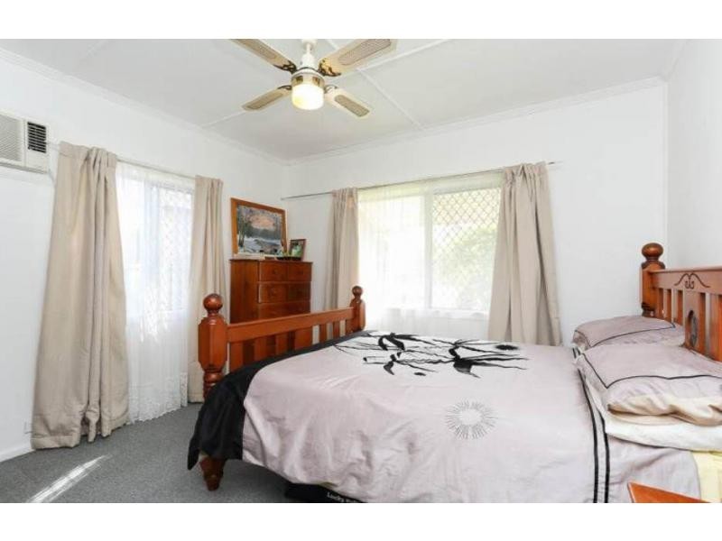 143 Oxley Avenue, Woody Point QLD 4019