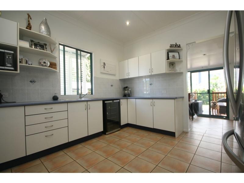 2 Ewart Street, Clontarf QLD 4019