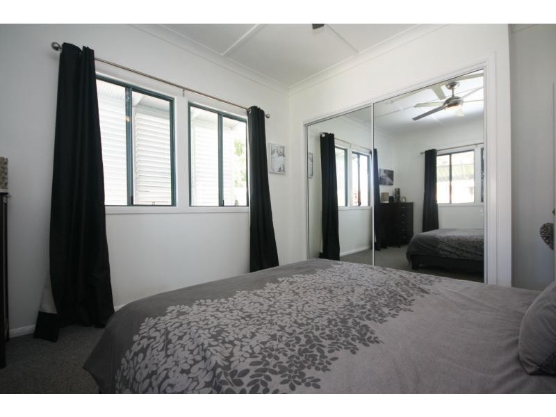 2 Ewart Street, Clontarf QLD 4019