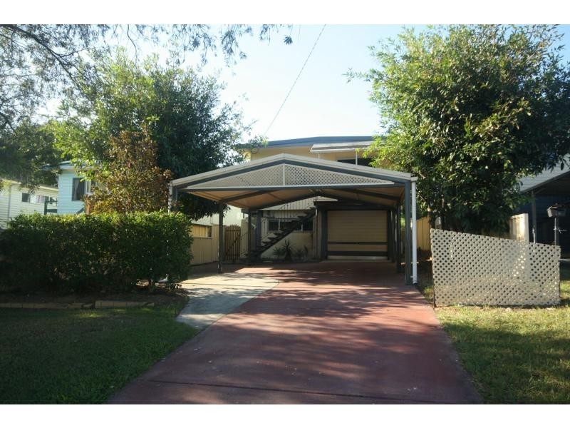 18 Pikett Street, Clontarf QLD 4019