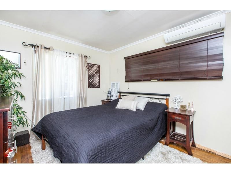18 Pikett Street, Clontarf QLD 4019