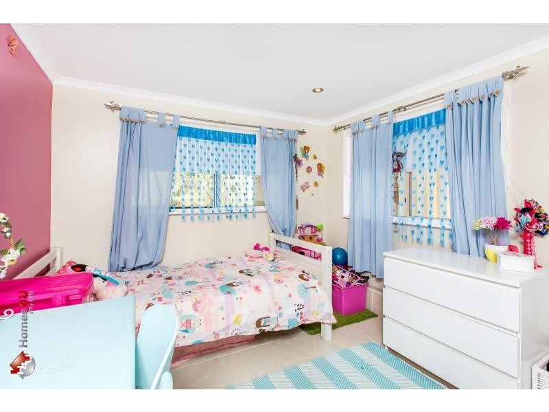 18 Pikett Street, Clontarf QLD 4019