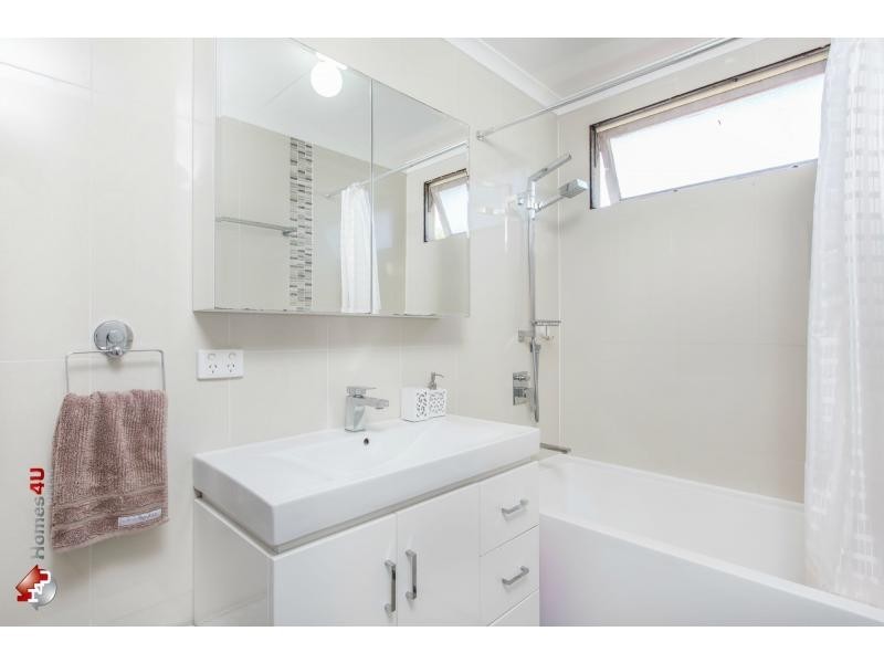 18 Pikett Street, Clontarf QLD 4019