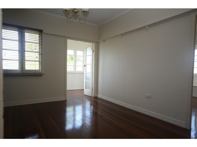 1/36 Langdon Avenue, Margate QLD 4019