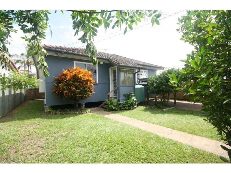 19 Elizabeth Avenue, Clontarf QLD 4019