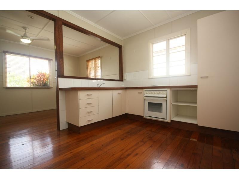 19 Elizabeth Avenue, Clontarf QLD 4019