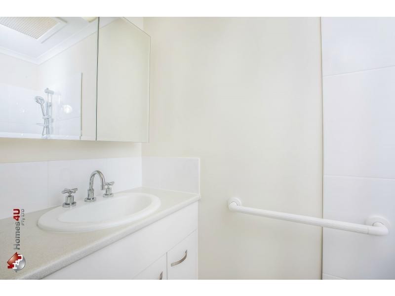 Unit 2/151A Maine Road, Clontarf QLD 4019