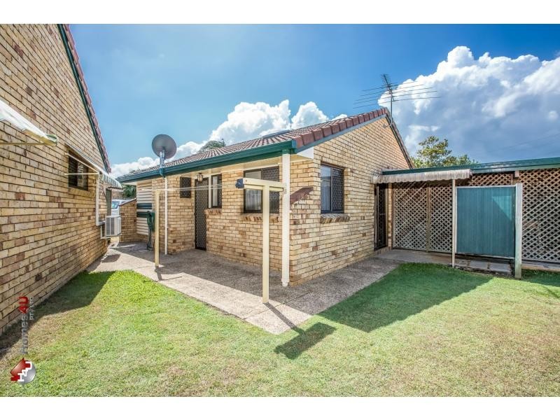 Unit 2/151A Maine Road, Clontarf QLD 4019