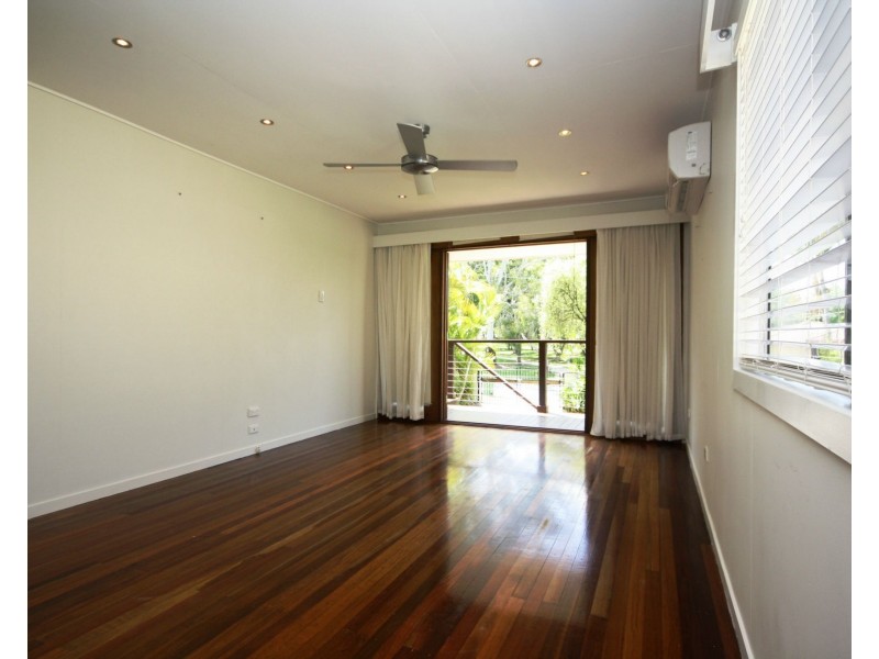 51 Pikett Street, Clontarf QLD 4019
